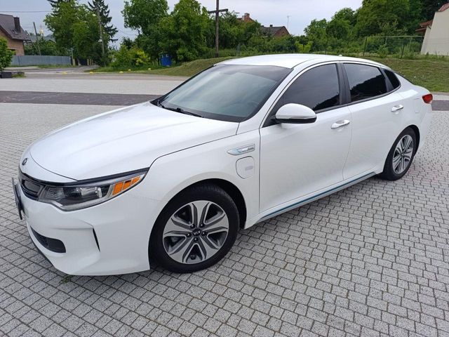 Kia Optima - фото 1