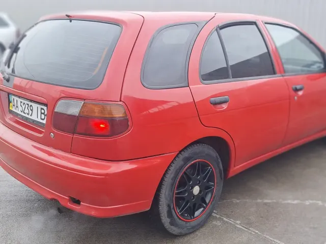 Nissan Almera - фото 3