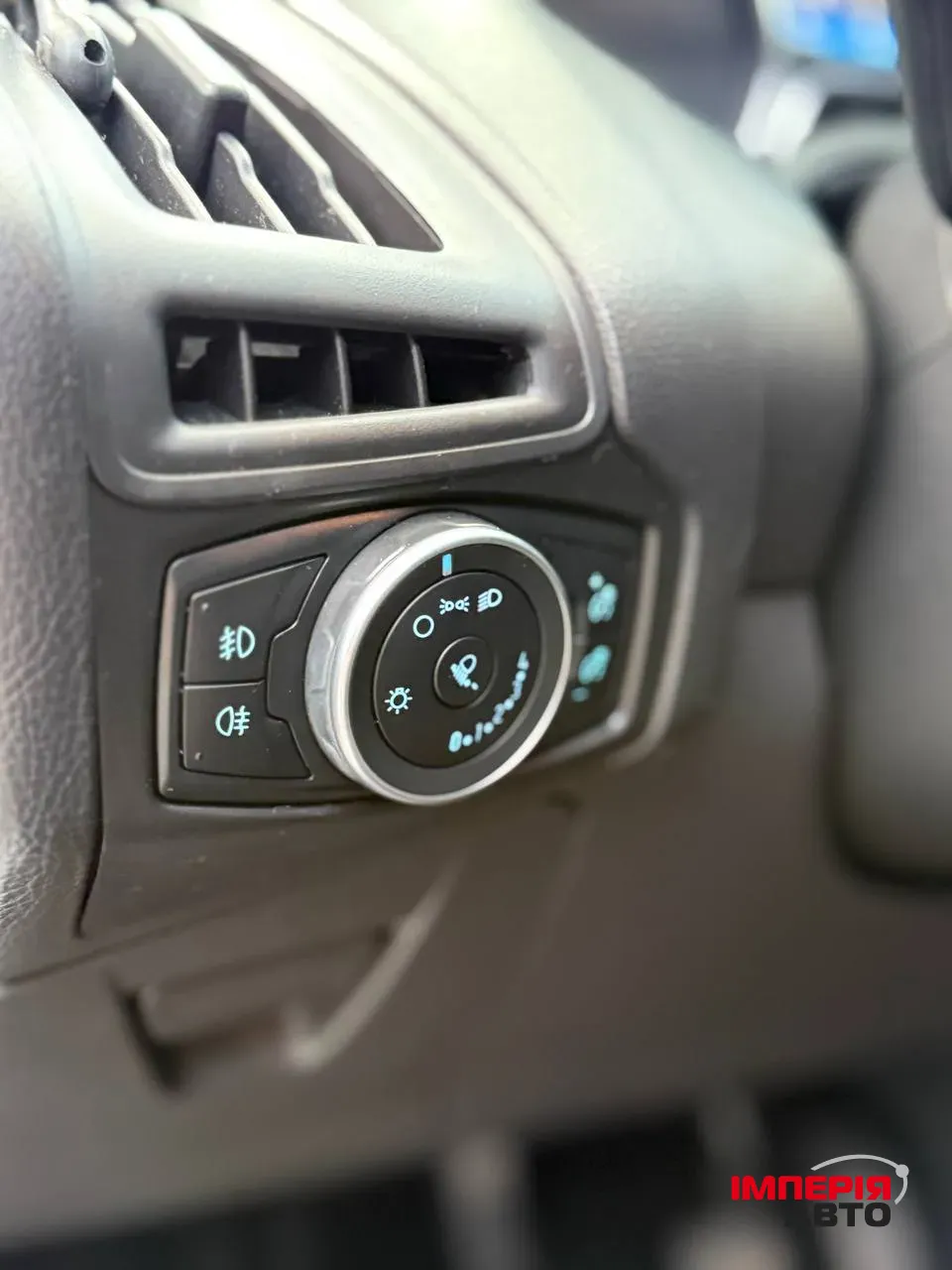 Ford Focus - фото 17