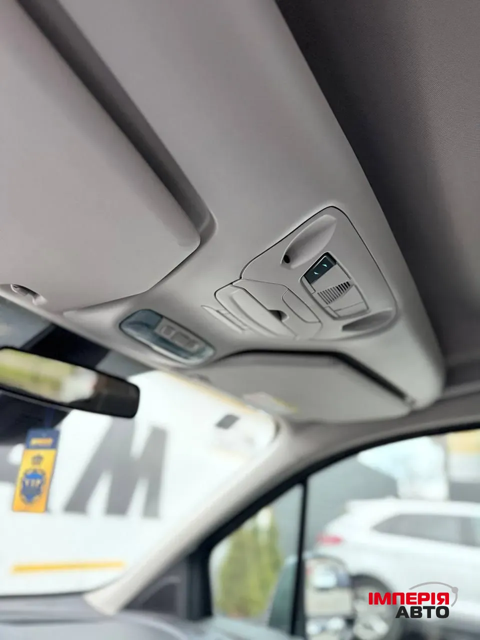 Ford Tourneo Connect - фото 20