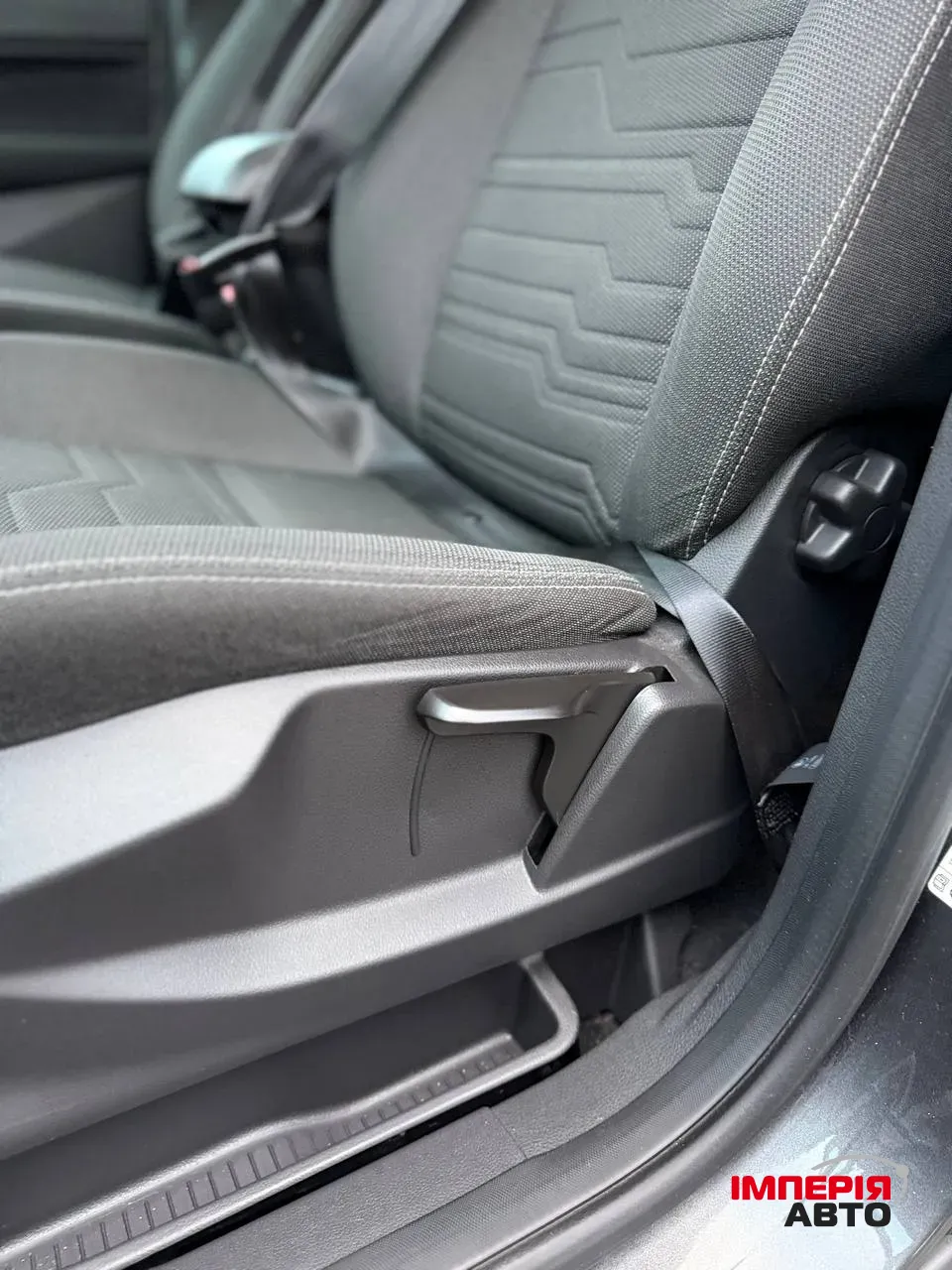 Ford Tourneo Connect - фото 30