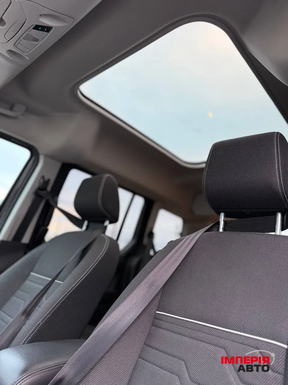 Ford Tourneo Connect - фото 21