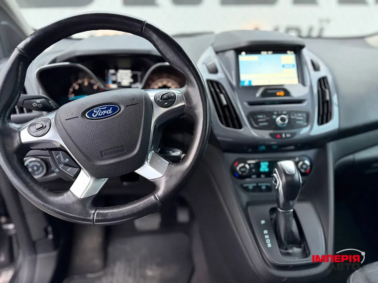 Ford Tourneo Connect - фото 24