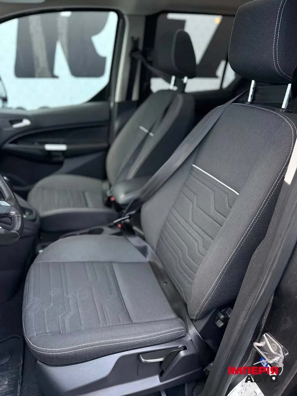 Ford Tourneo Connect - фото 11