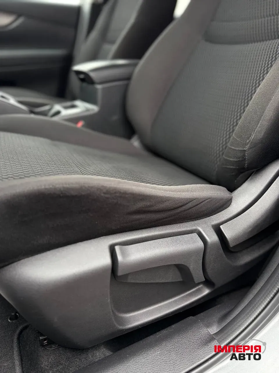 Nissan Rogue Sport - фото 5