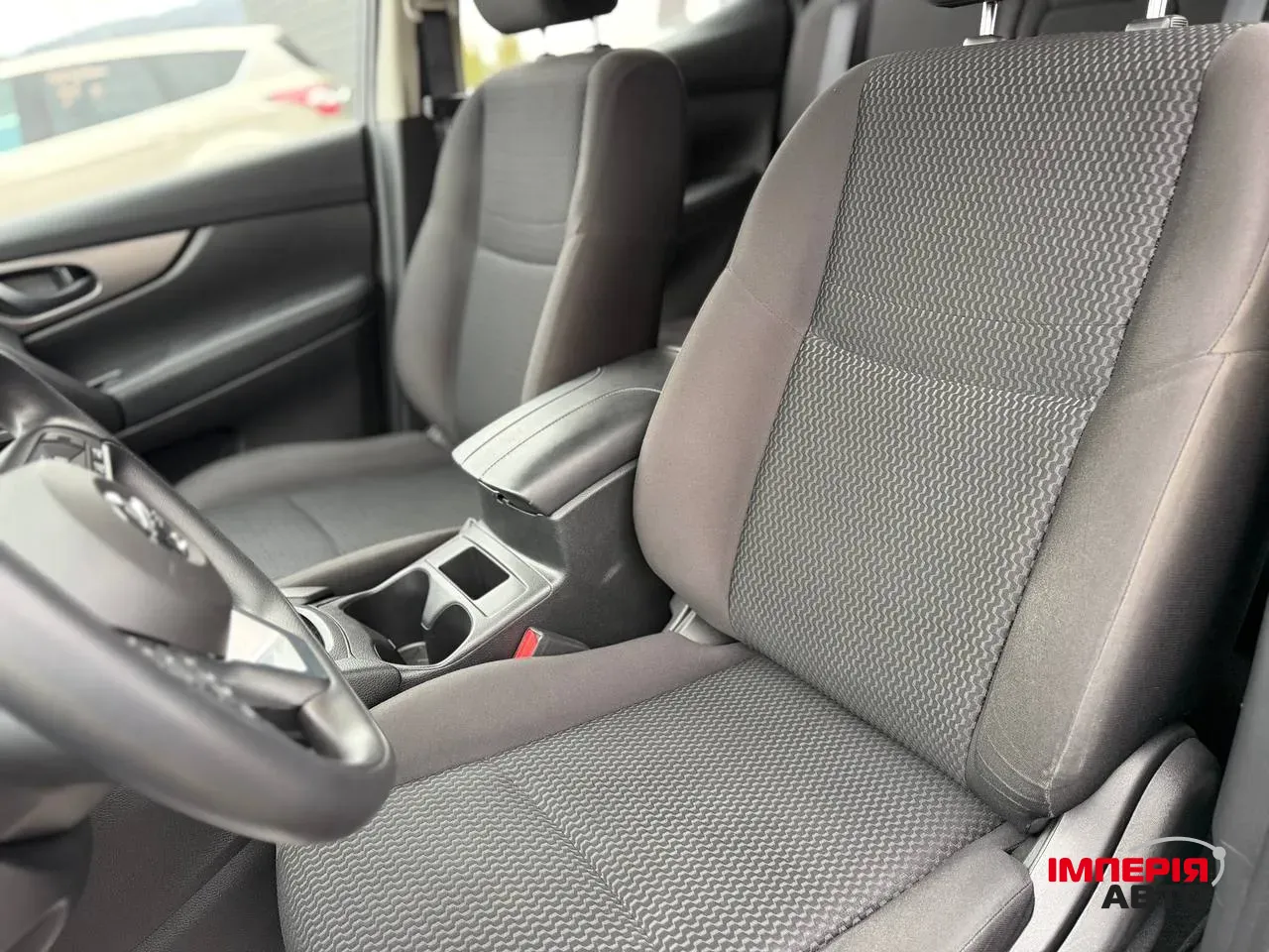 Nissan Rogue Sport - фото 8