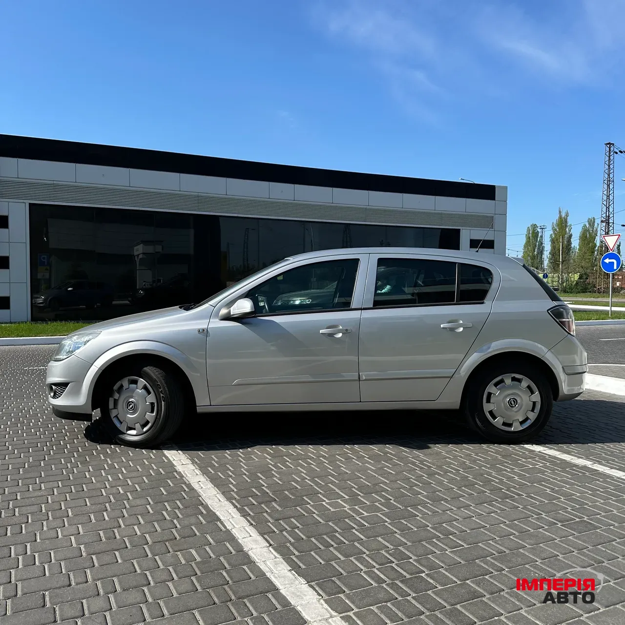 Opel Astra - фото 4