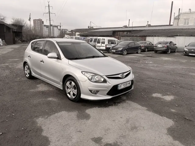 Hyundai i30 - фото 3
