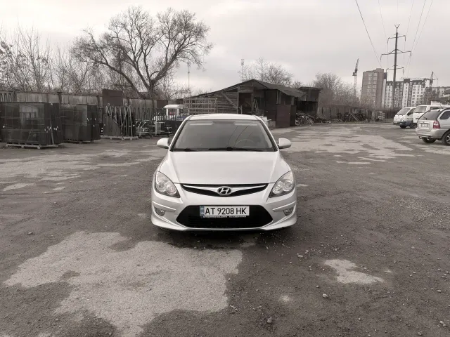 Hyundai i30 - фото 2
