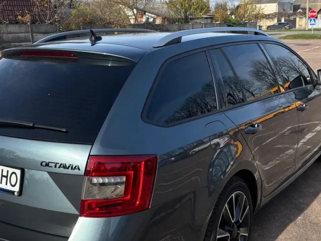 Skoda Octavia - фото 4