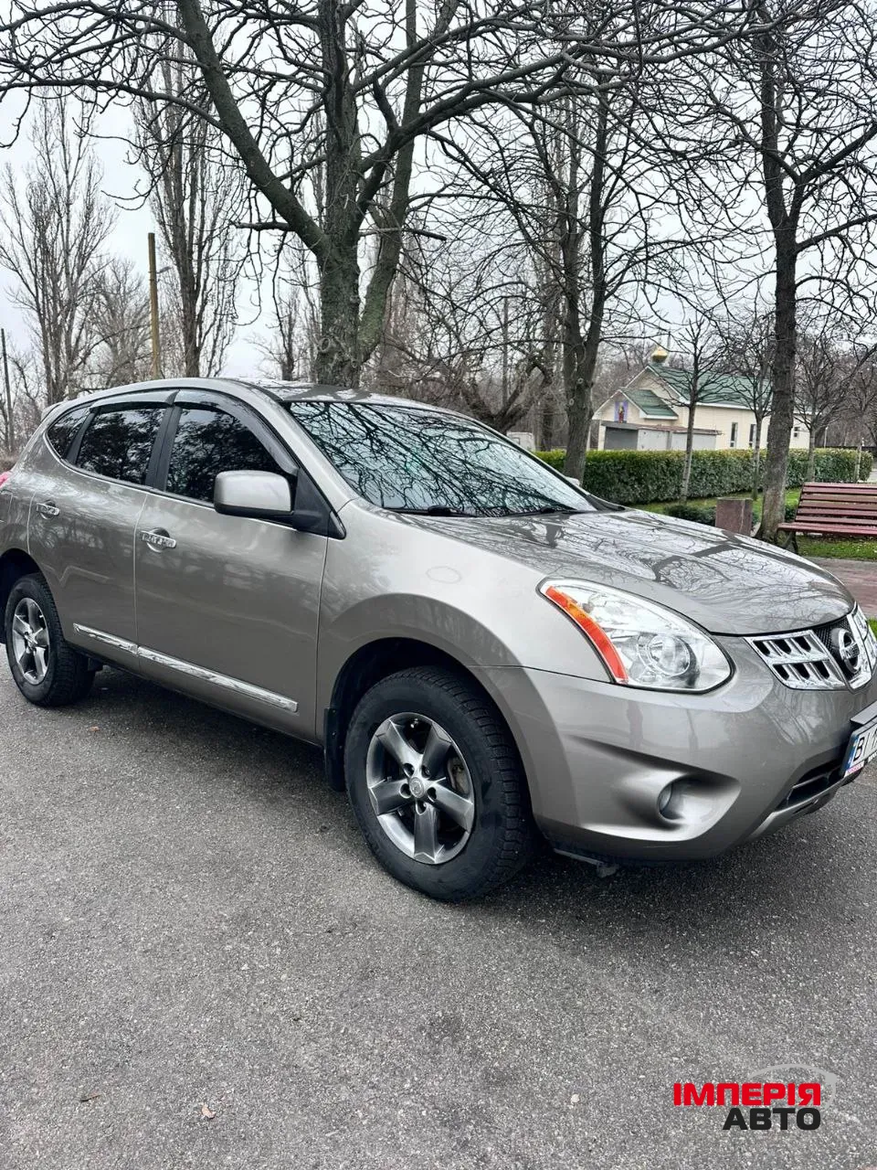 Nissan Rogue - фото 1