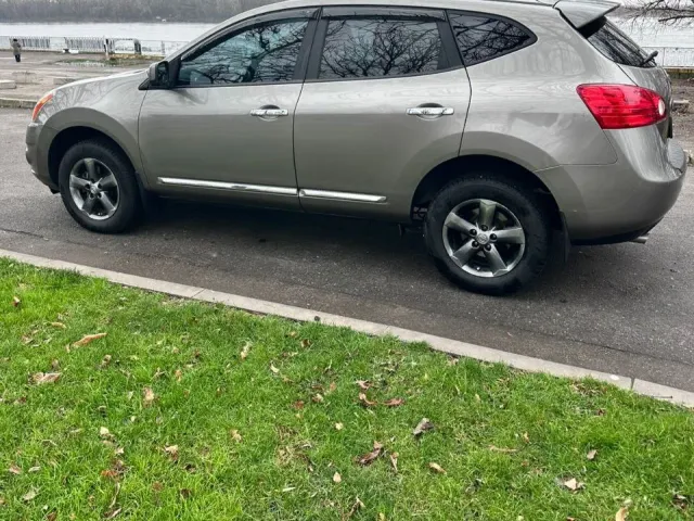 Nissan Rogue - фото 4