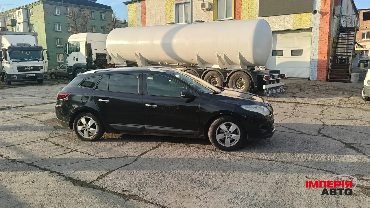 Renault Megane - фото 3