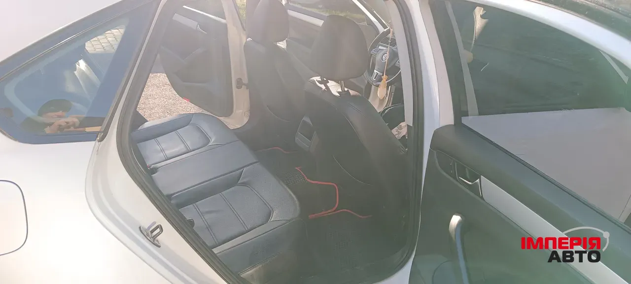 Volkswagen Passat (North America and China) - фото 10