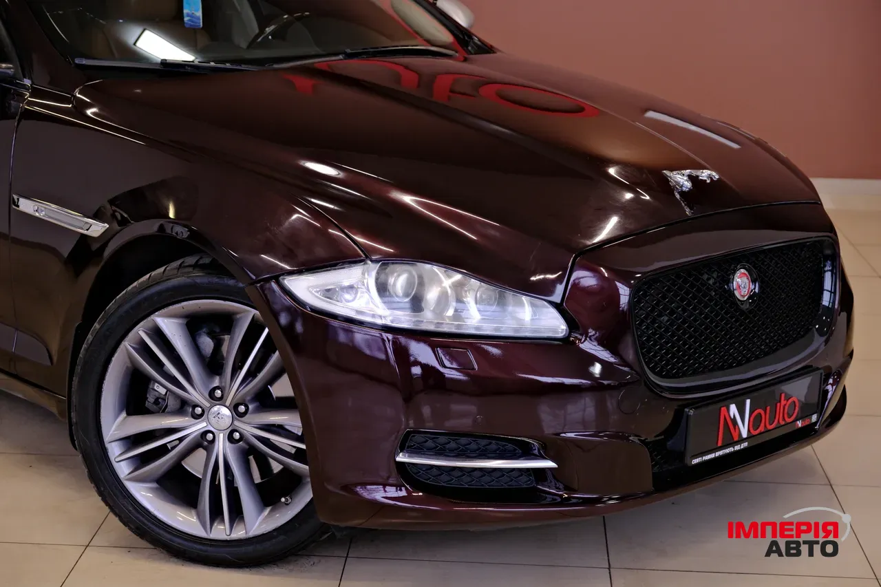 Jaguar XJ - фото 3