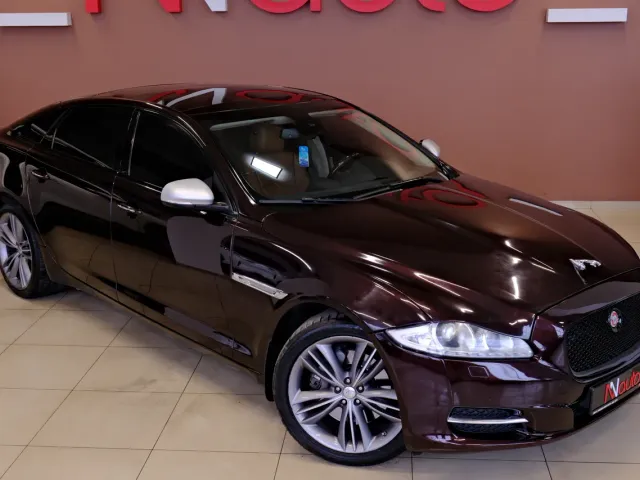 Jaguar XJ - фото 4