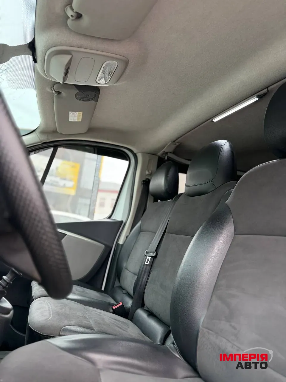 Renault Trafic - фото 20