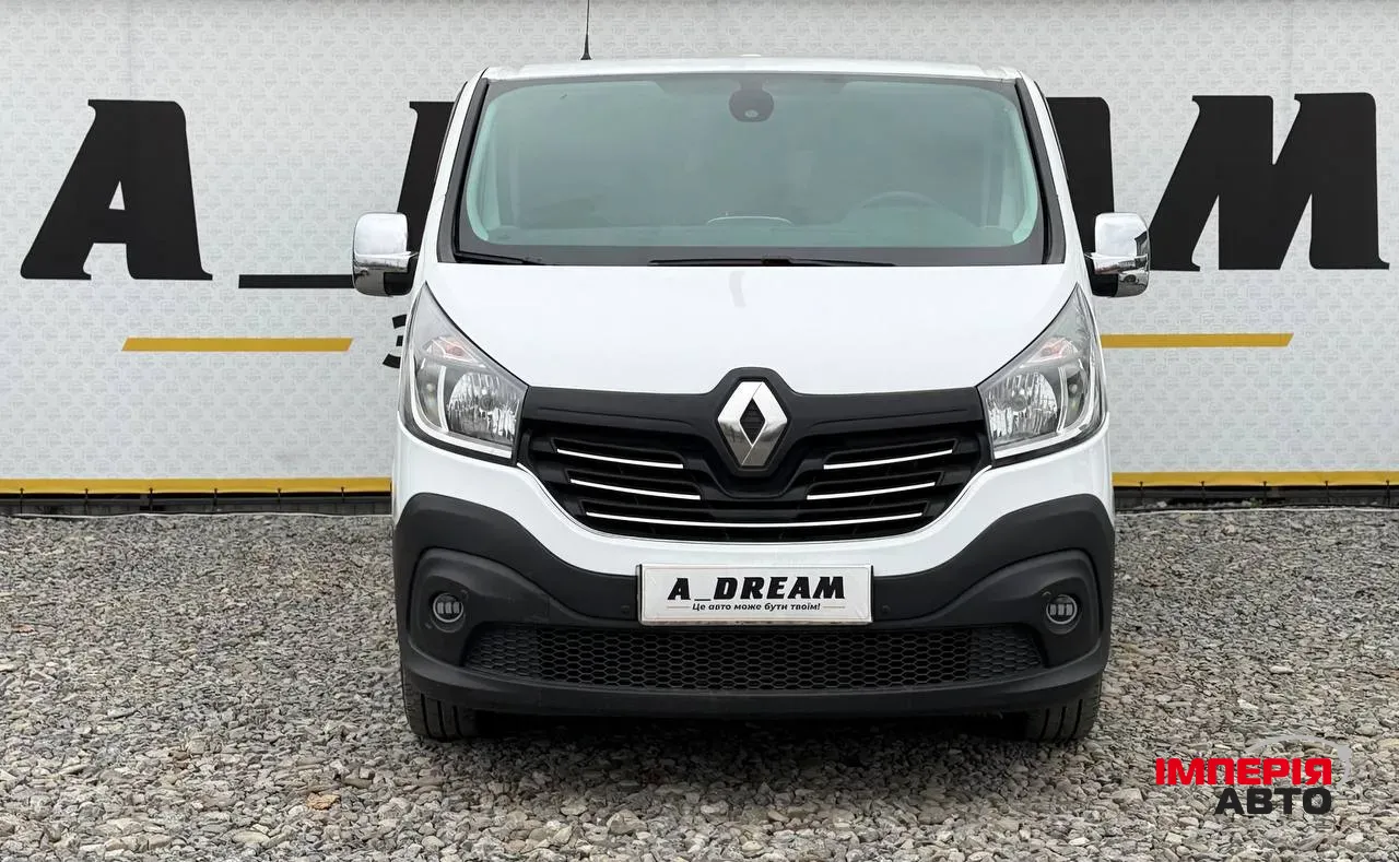Renault Trafic - фото 1