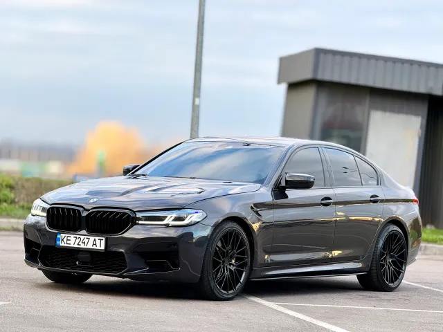 BMW 5 серії - фото 2