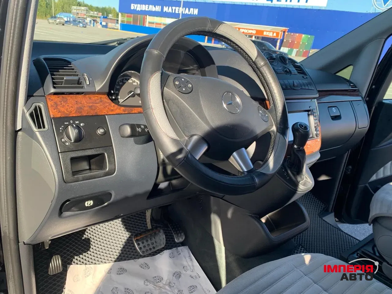 Mercedes-Benz Viano - фото 11