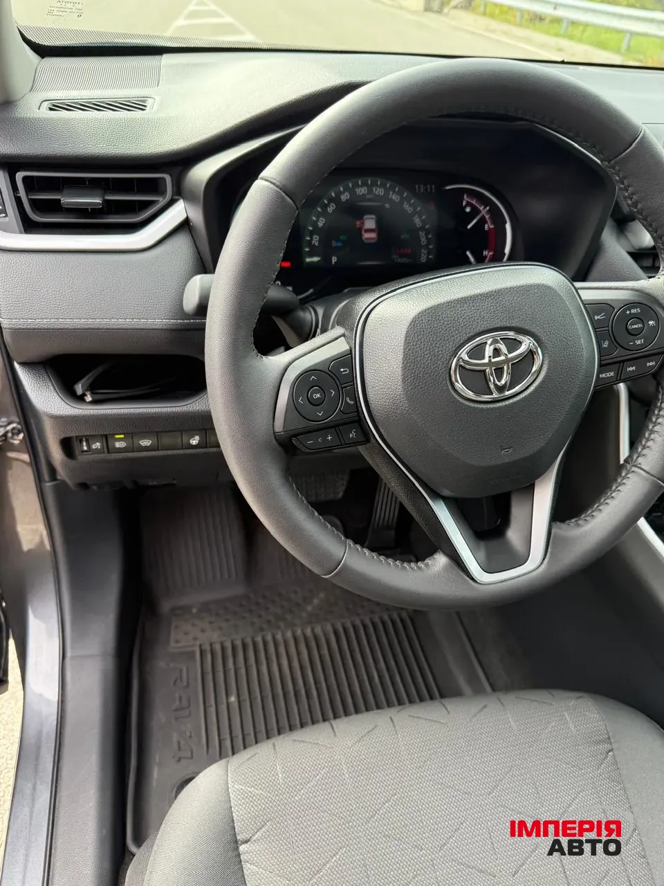 Toyota RAV4 - фото 18