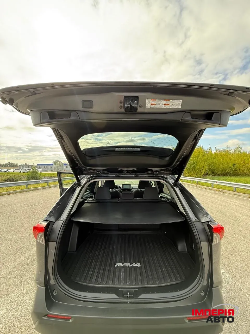 Toyota RAV4 - фото 15