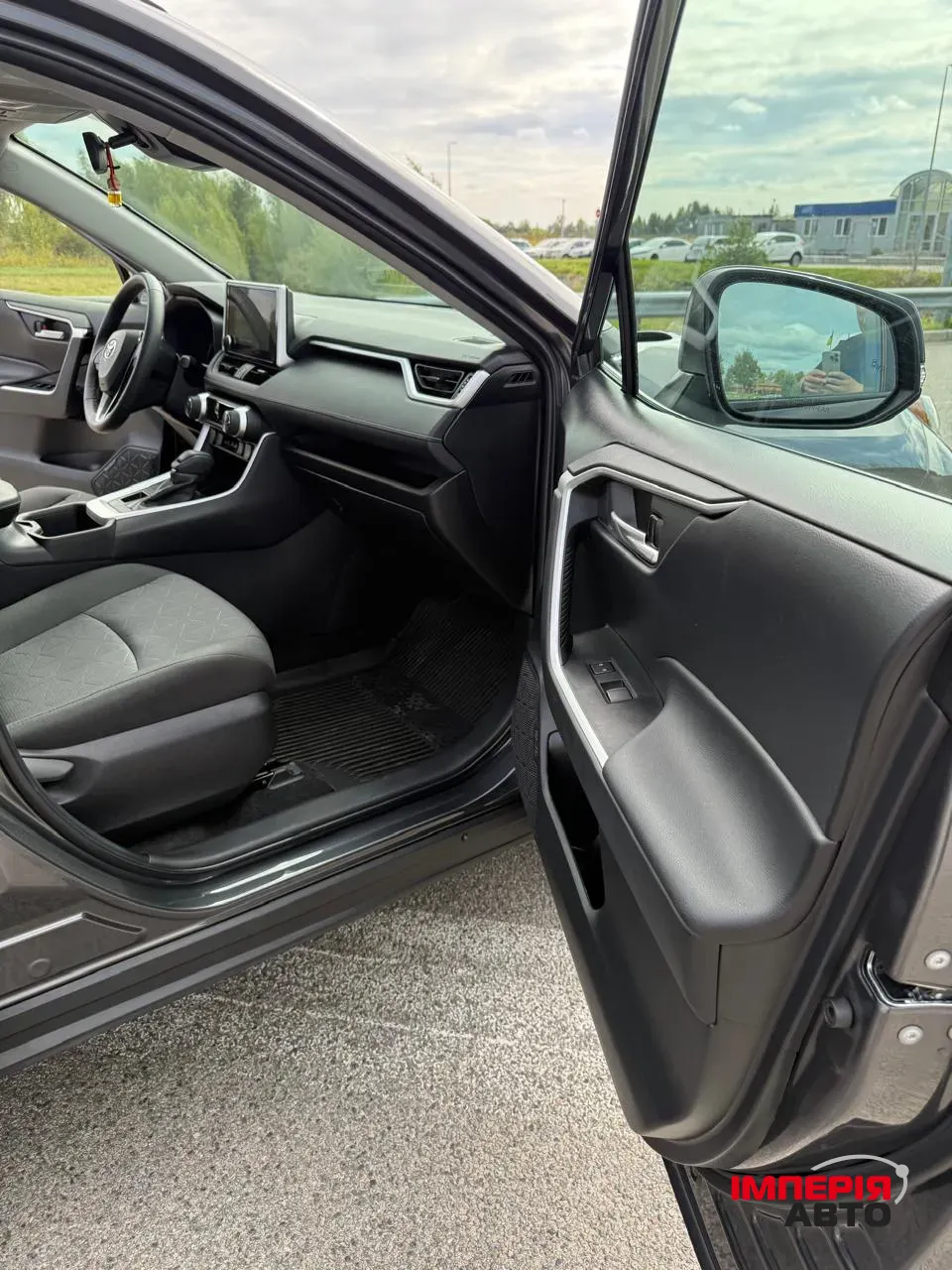 Toyota RAV4 - фото 10