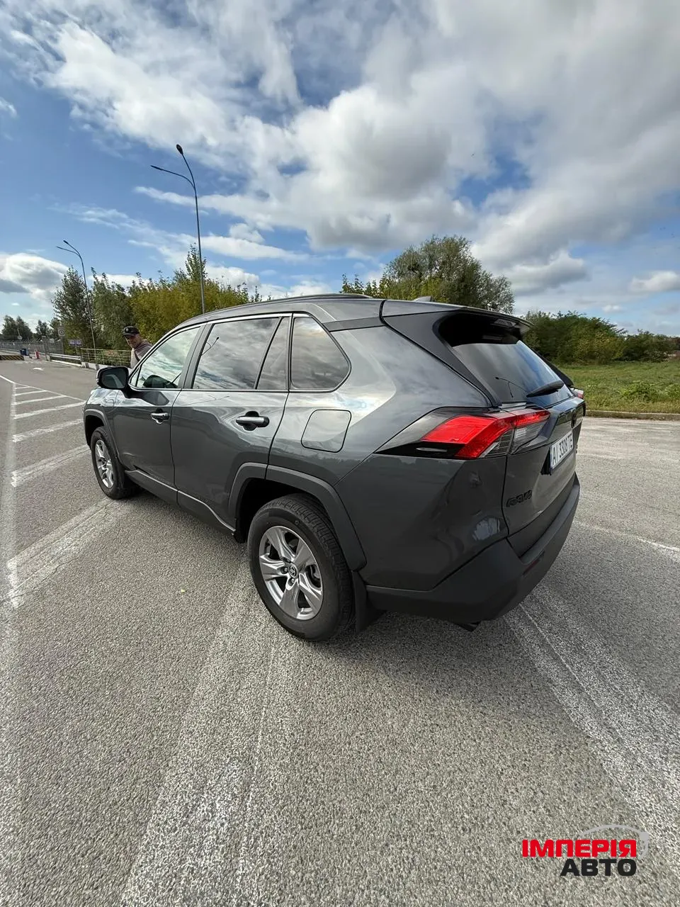 Toyota RAV4 - фото 7