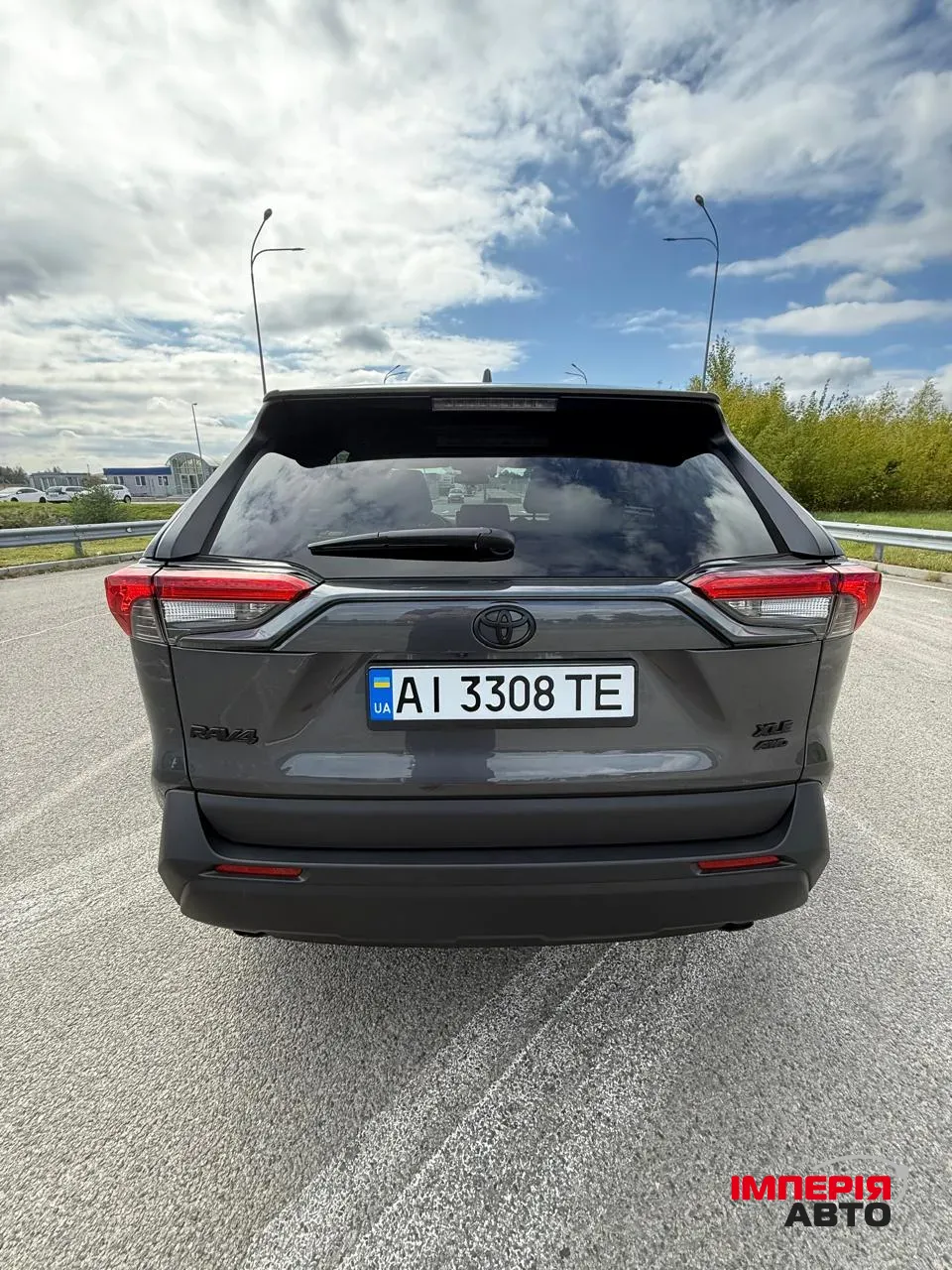 Toyota RAV4 - фото 6