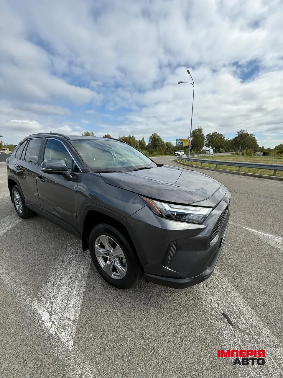 Toyota RAV4 - фото 3