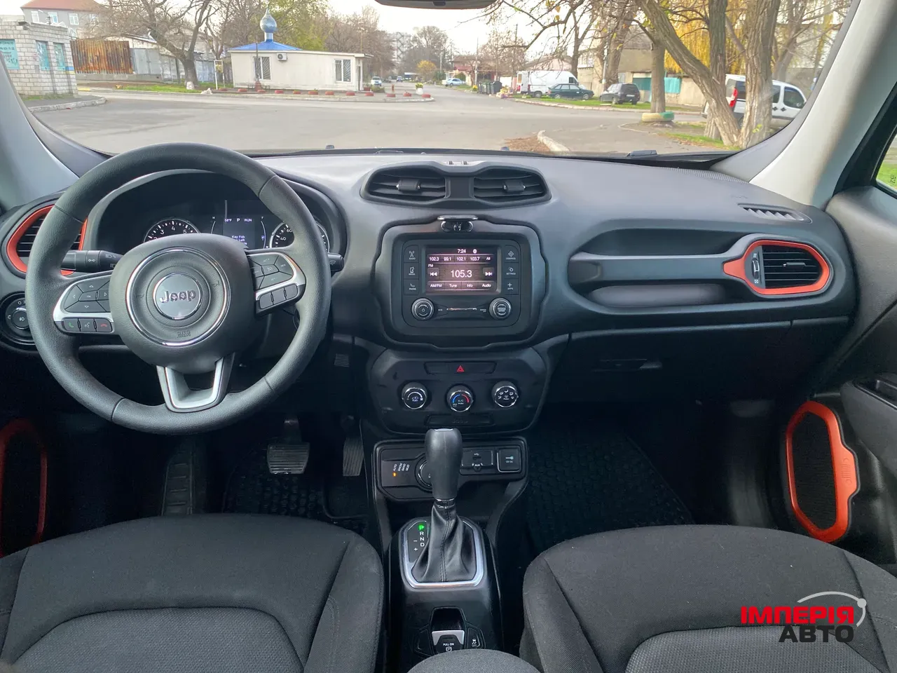 Jeep Renegade - фото 3