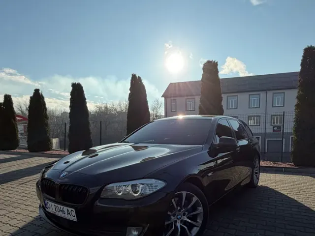 BMW 5 серії - фото 2