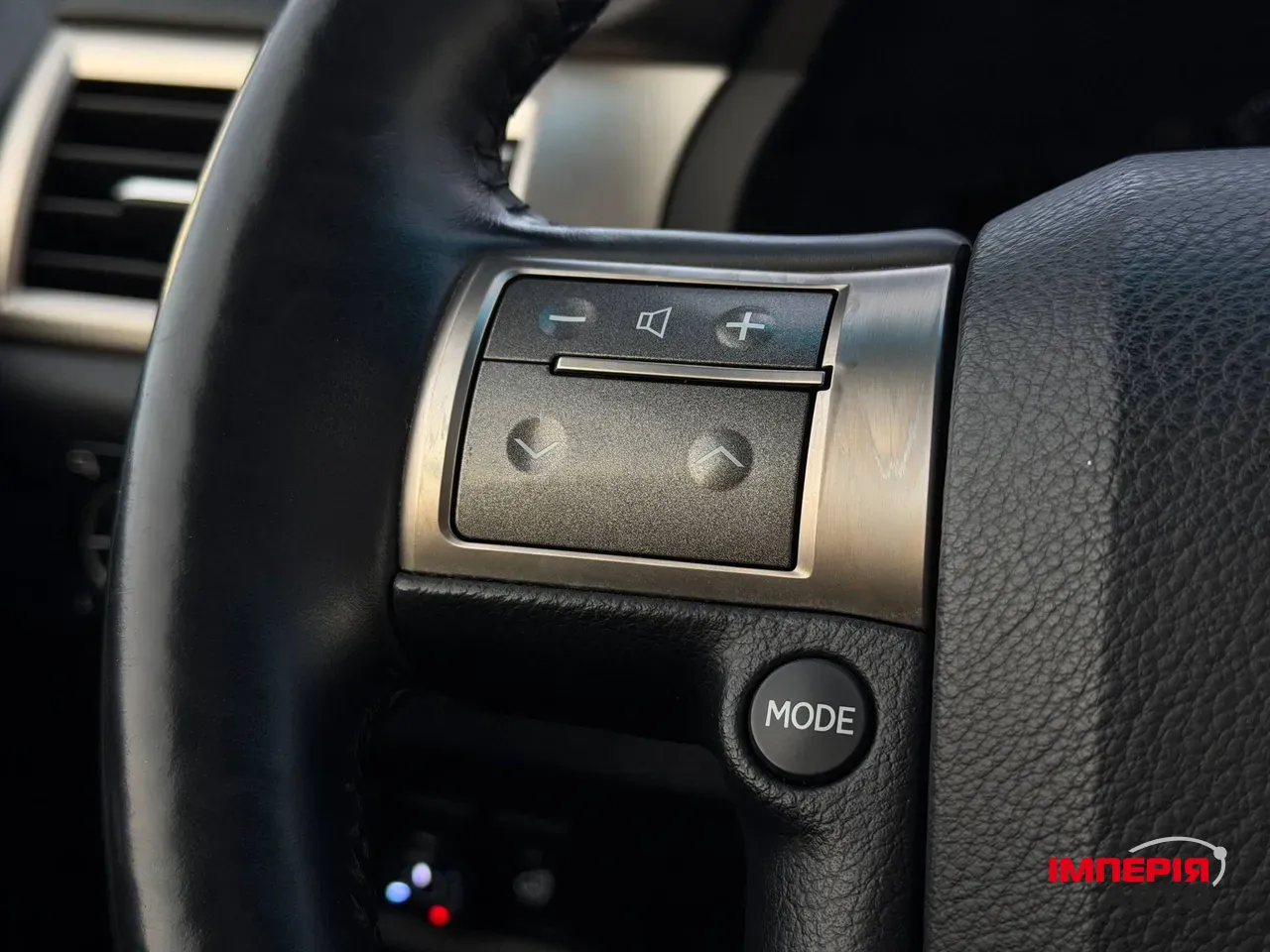 Lexus GX - фото 49