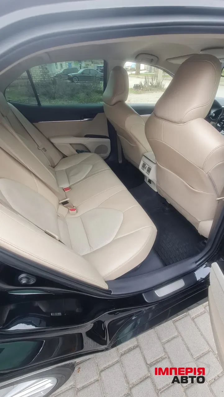 Toyota Camry - фото 13