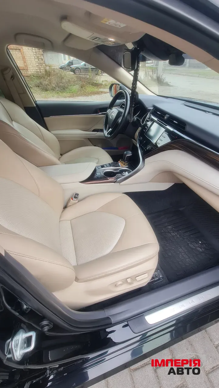 Toyota Camry - фото 14