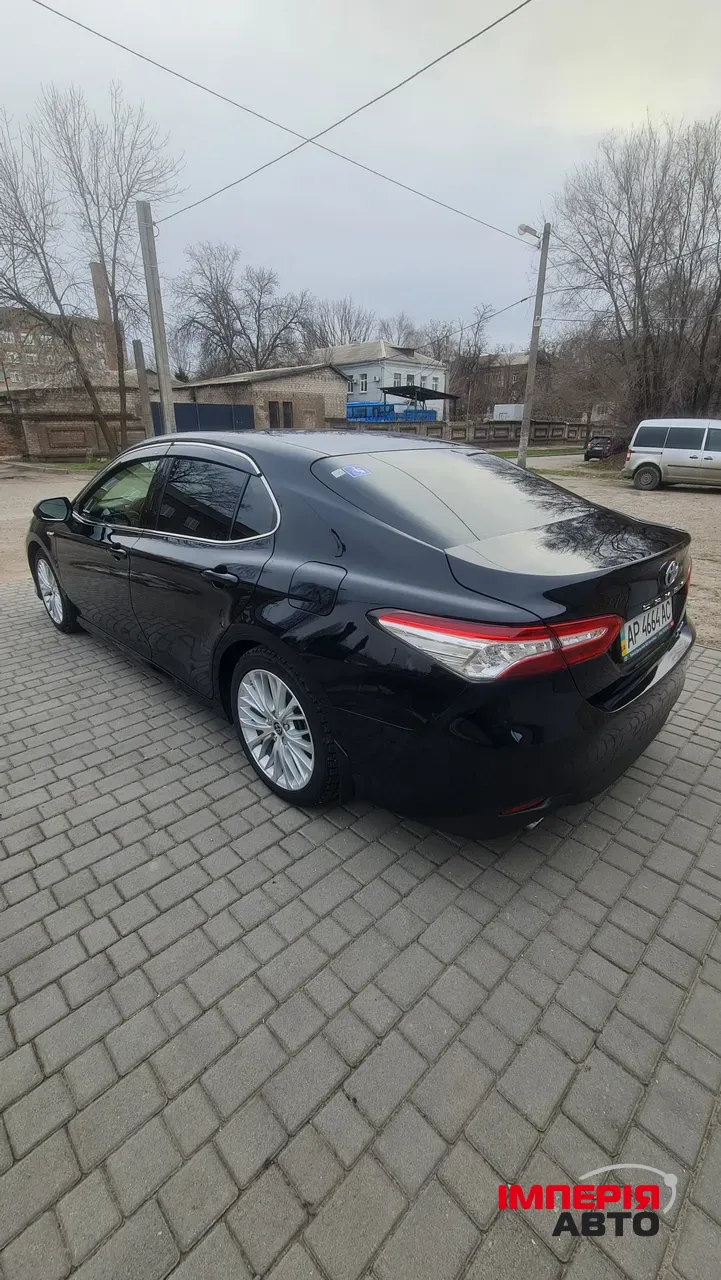Toyota Camry - фото 6