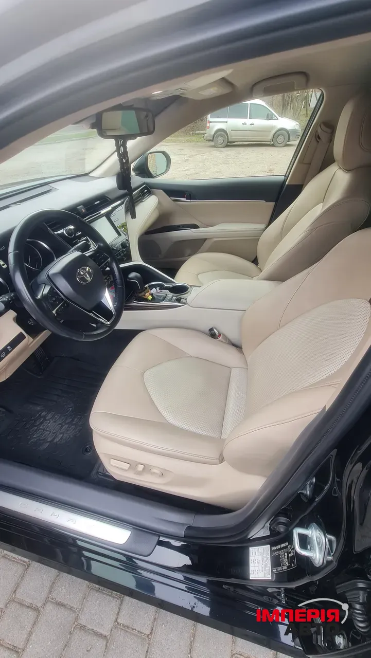 Toyota Camry - фото 16