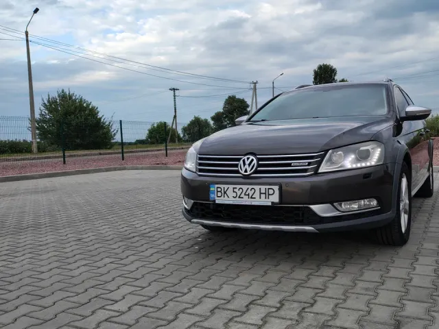 Volkswagen Passat 2012, Бровари, $12 400 - зображення 1