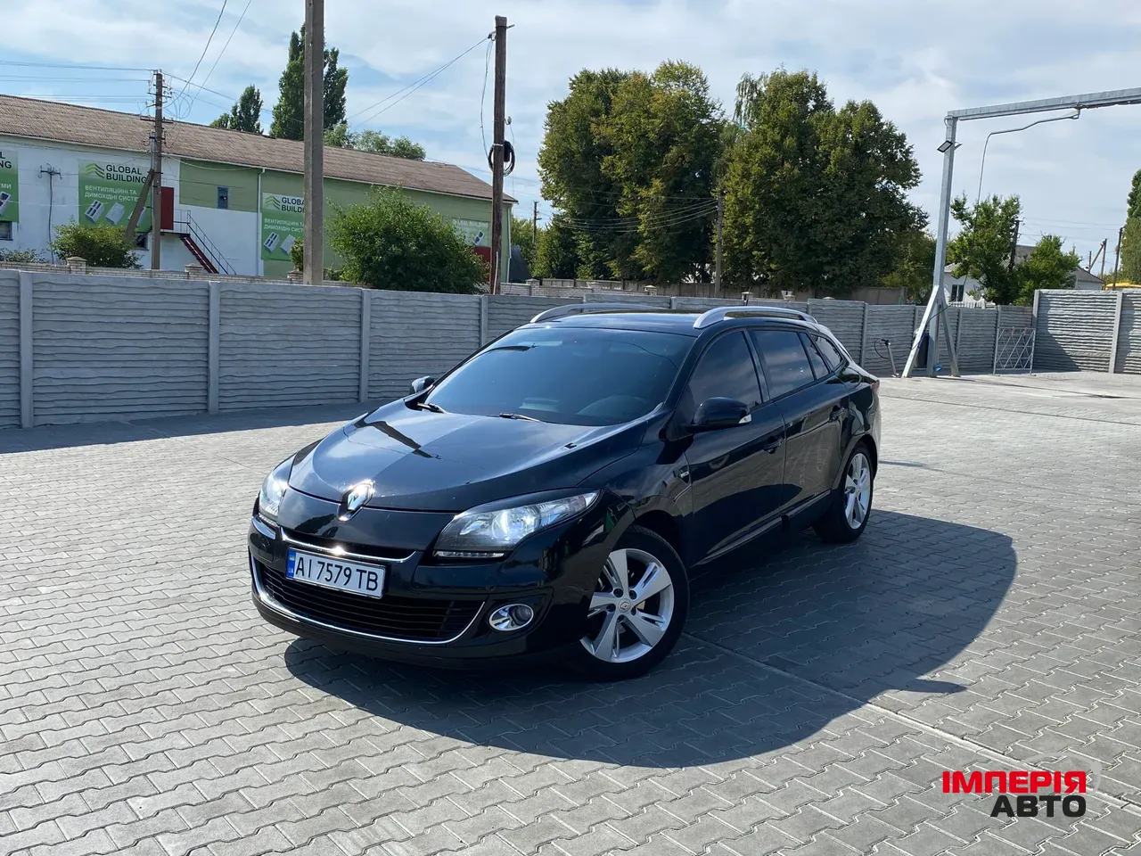 Renault Megane - фото 1