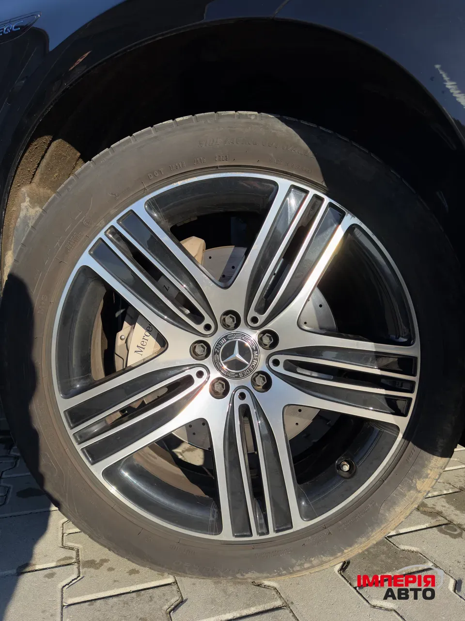 Mercedes-Benz EQC - фото 12