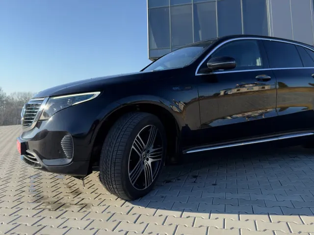 Mercedes-Benz EQC - фото 3