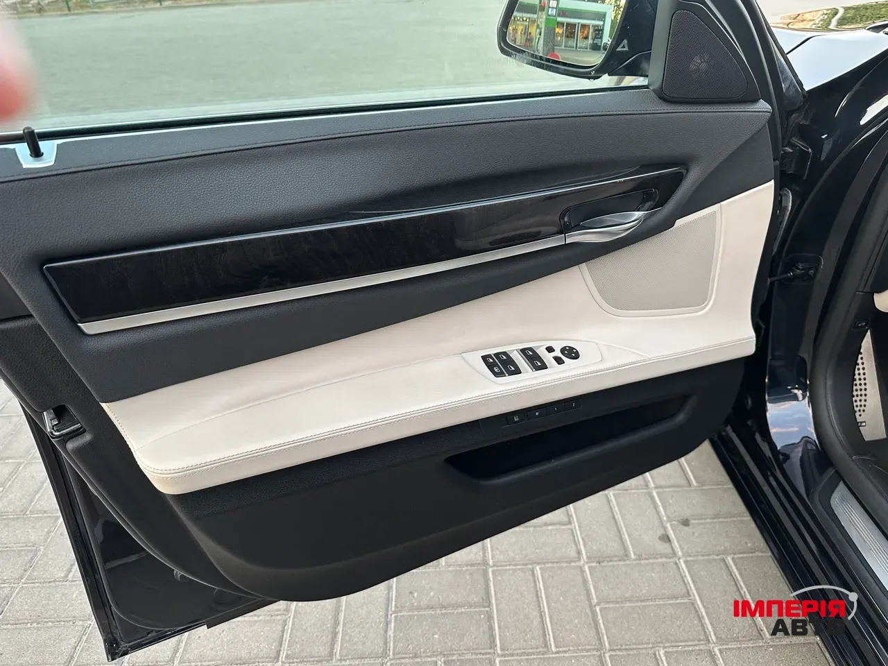 BMW 7 серії - фото 25