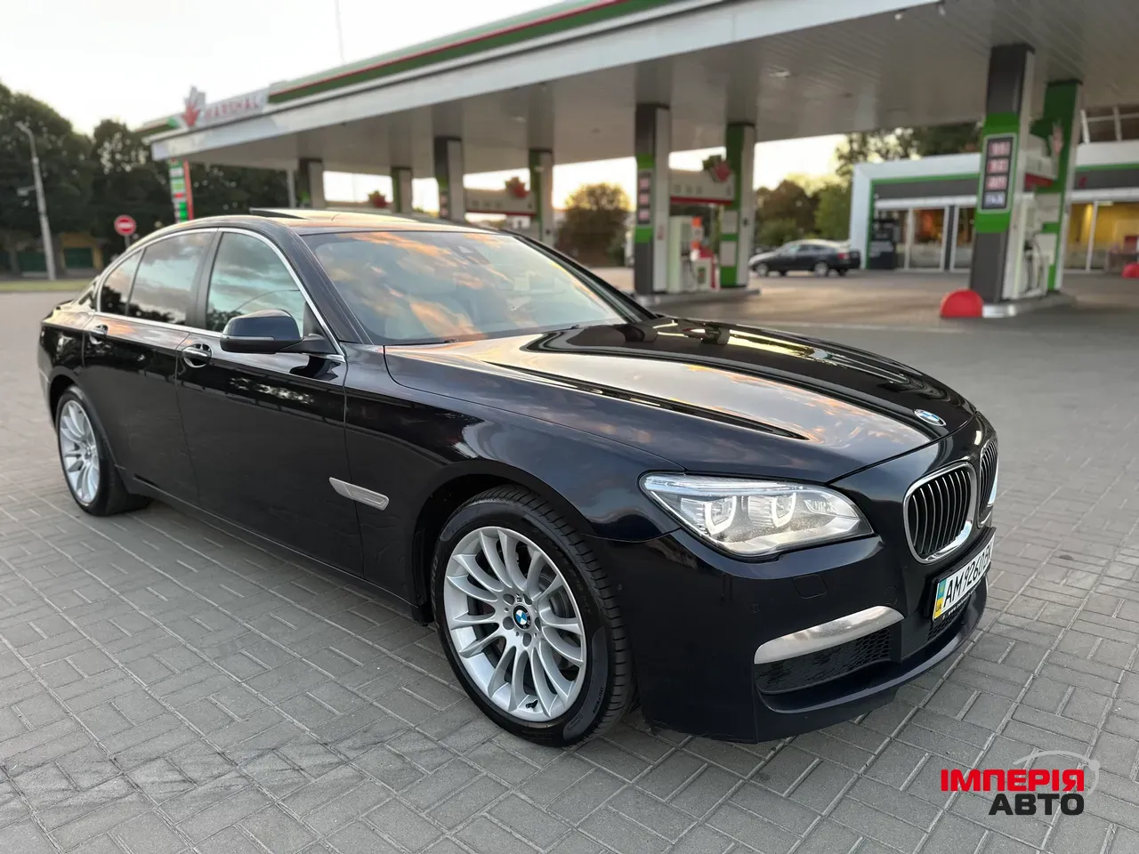 BMW 7 серії - фото 16