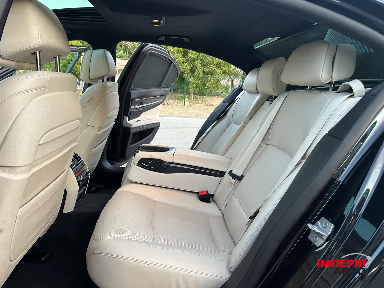 BMW 7 серії - фото 21