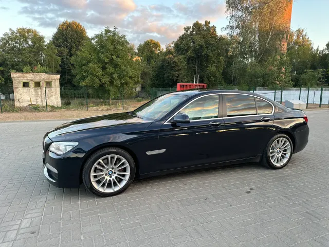 BMW 7 серії - фото 5