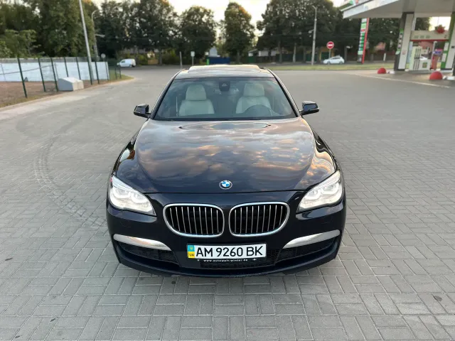 BMW 7 серії - фото 2