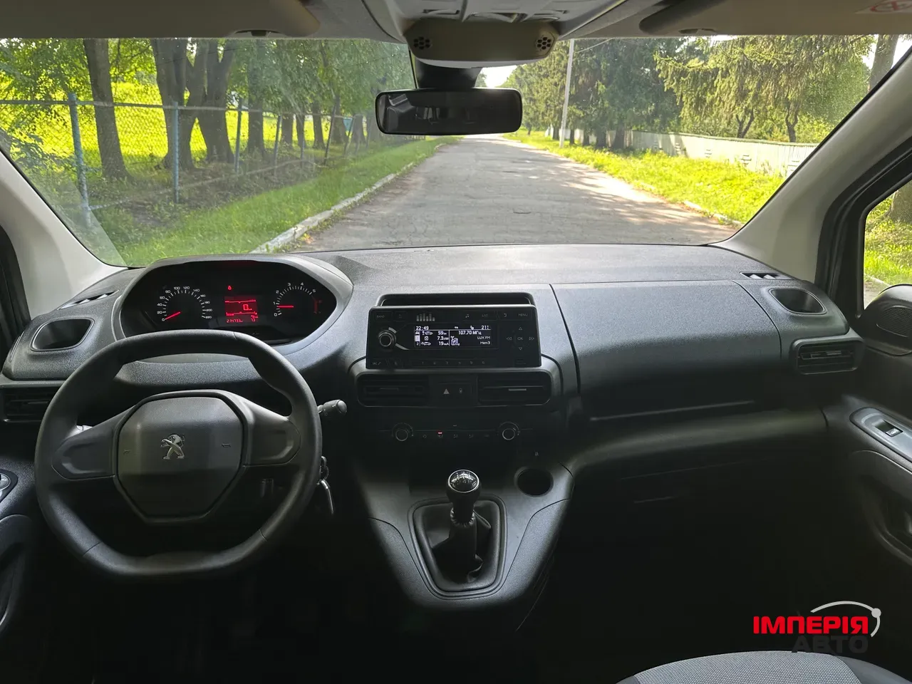 Peugeot Rifter - фото 12