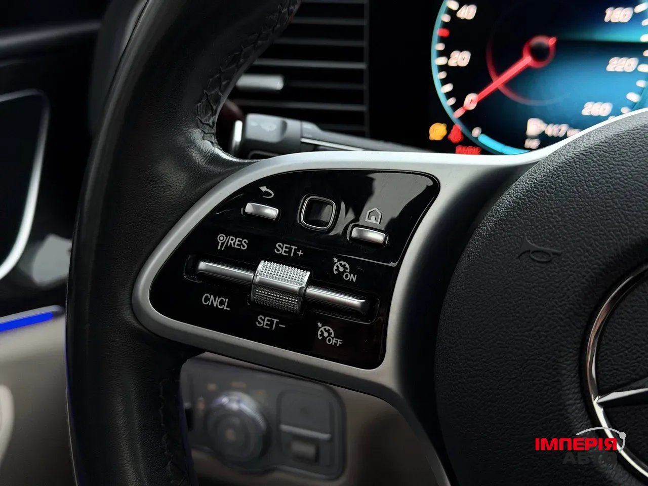 Mercedes-Benz GLE - фото 64