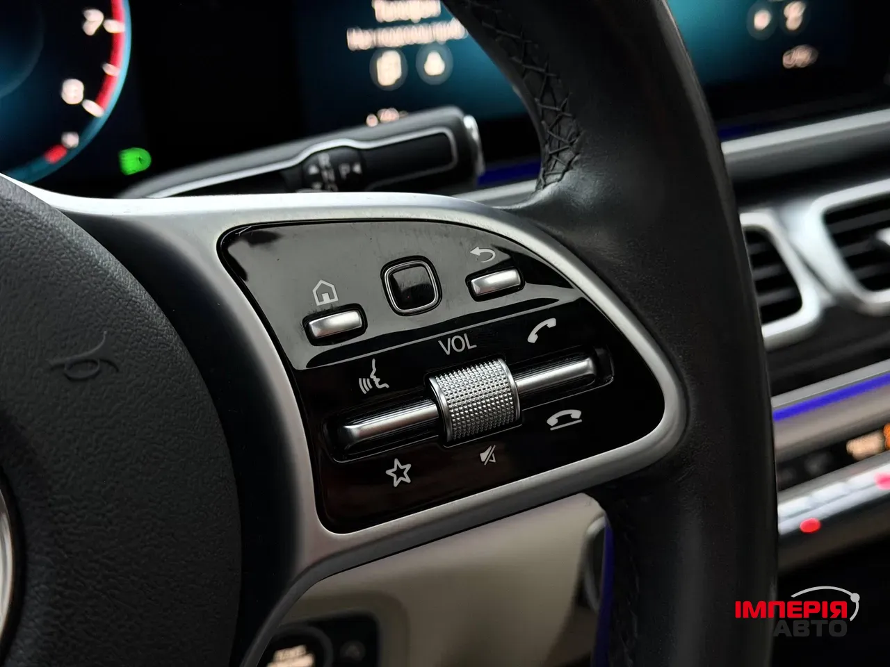 Mercedes-Benz GLE - фото 69