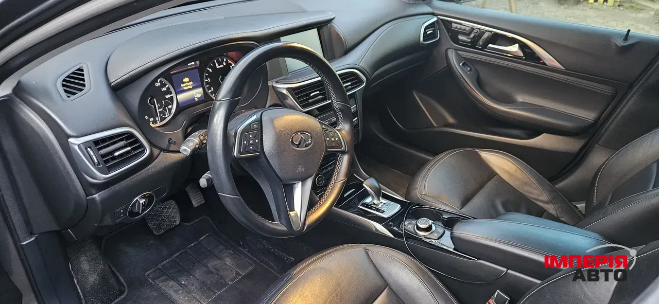 Infiniti QX30 - фото 5